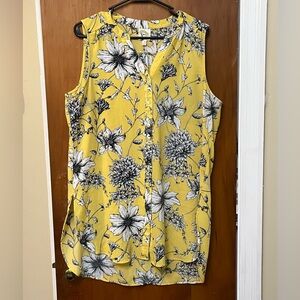 Floral Yellow Sleeveless Top. XL